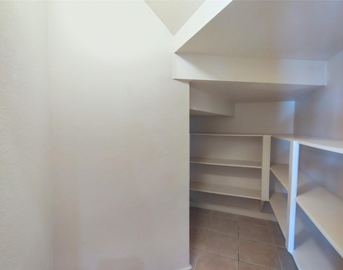 5606 Grandwood Lane - Photo Thumbnail 18