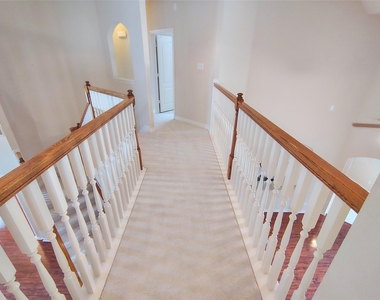 5606 Grandwood Lane - Photo Thumbnail 46