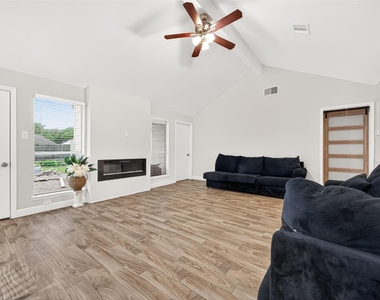 13318 Ascot Glen Lane - Photo Thumbnail 32
