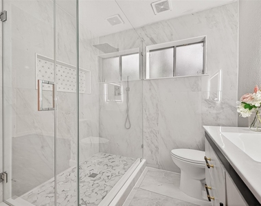 13318 Ascot Glen Lane - Photo Thumbnail 9