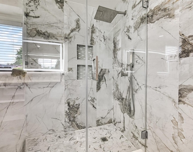 13318 Ascot Glen Lane - Photo Thumbnail 17
