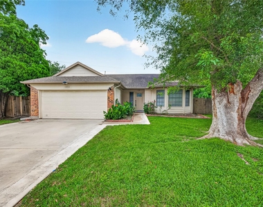 13318 Ascot Glen Lane - Photo Thumbnail 3