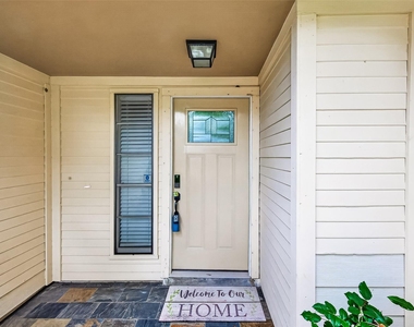 13318 Ascot Glen Lane - Photo Thumbnail 4