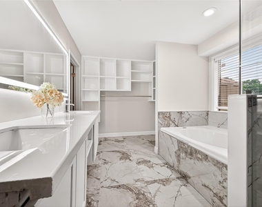 13318 Ascot Glen Lane - Photo Thumbnail 16