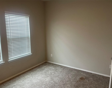 5143 Cortland Pine Trail - Photo Thumbnail 9