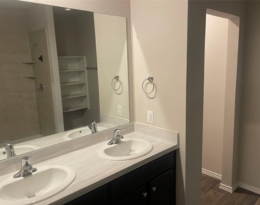 5143 Cortland Pine Trail - Photo Thumbnail 7