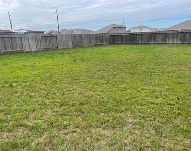 5143 Cortland Pine Trail - Photo Thumbnail 11