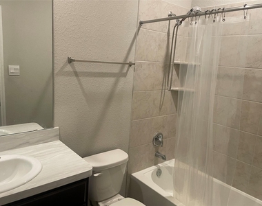 5143 Cortland Pine Trail - Photo Thumbnail 8