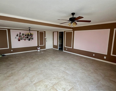 7520 Hornwood Drive - Photo Thumbnail 2