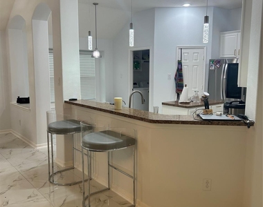 3711 Autumn Branch Court - Photo Thumbnail 4