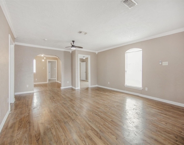 5108 Clay Street - Photo Thumbnail 7