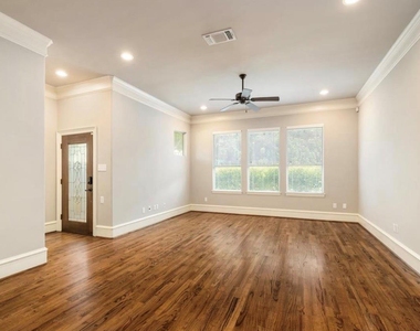 5545 Cornish Street - Photo Thumbnail 6