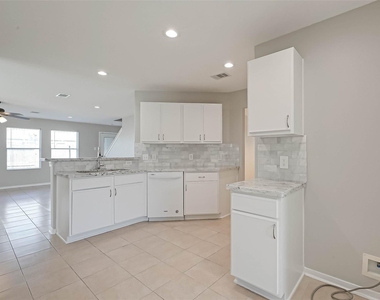 5011 Redwing Brook Trail - Photo Thumbnail 11