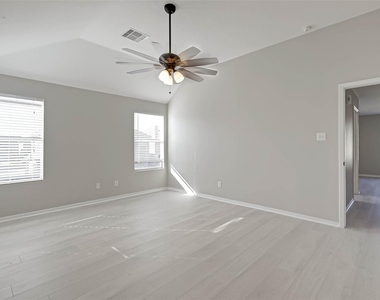 5011 Redwing Brook Trail - Photo Thumbnail 22