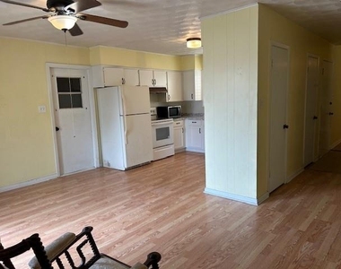 325 Mackeral Street - Photo Thumbnail 10