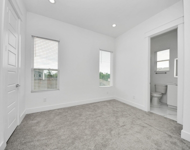 4608 Coke Street - Photo Thumbnail 18