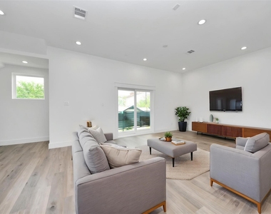 4608 Coke Street - Photo Thumbnail 1