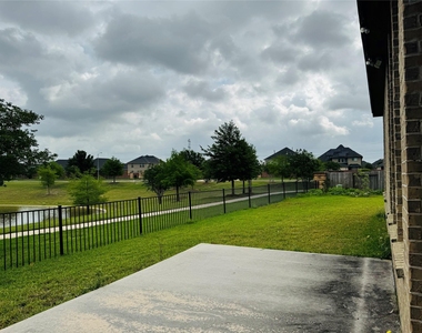 8403 Terrace Valley Circle - Photo Thumbnail 14