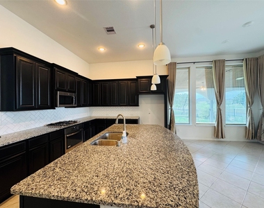 8403 Terrace Valley Circle - Photo Thumbnail 4
