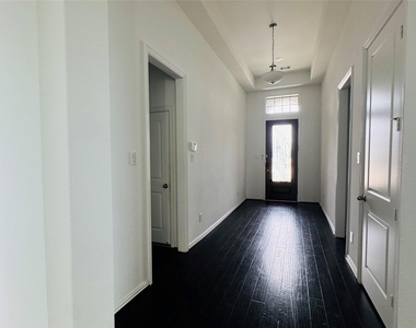 8403 Terrace Valley Circle - Photo Thumbnail 24