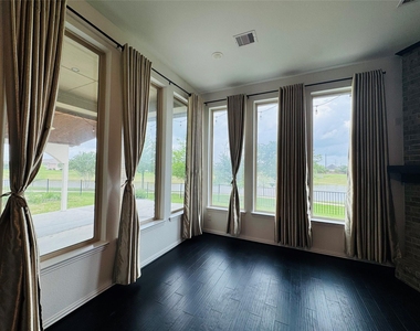 8403 Terrace Valley Circle - Photo Thumbnail 8