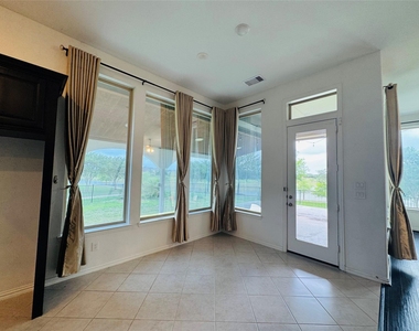 8403 Terrace Valley Circle - Photo Thumbnail 6