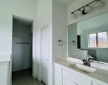 8403 Terrace Valley Circle - Photo Thumbnail 20