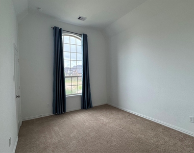 8403 Terrace Valley Circle - Photo Thumbnail 31