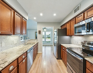 64 Hideaway Drive - Photo Thumbnail 8
