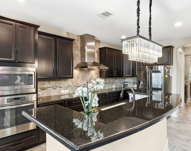 27383 Pendleton Trace Drive - Photo Thumbnail 6