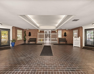 7575 Willow Chase Blvd - Photo Thumbnail 13