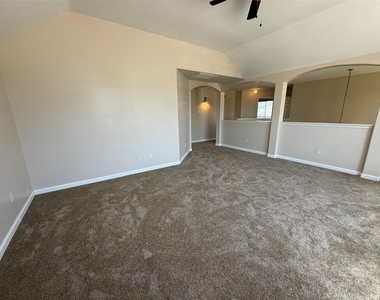 2226 Dawn Shadow Way - Photo Thumbnail 14
