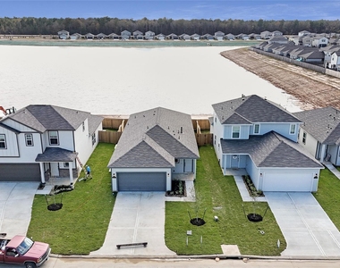 16632 Aurora Street - Photo Thumbnail 20