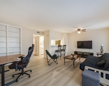 6410 Del Monte Drive - Photo Thumbnail 8