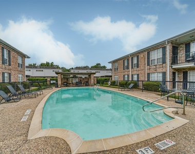 6410 Del Monte Drive - Photo Thumbnail 37