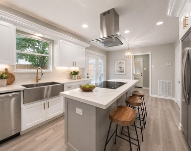 20206 Lake Sherwood Drive - Photo Thumbnail 4