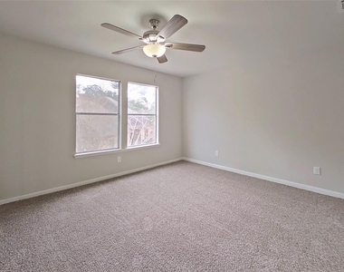 20206 Lake Sherwood Drive - Photo Thumbnail 12