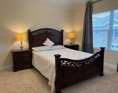 2710 Hullsmith Drive - Photo Thumbnail 4