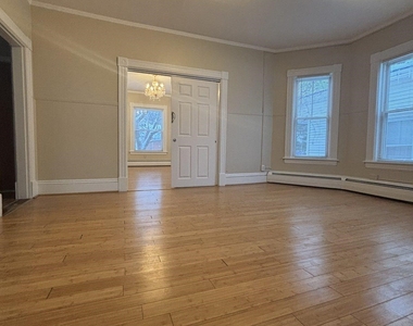 100 Ashland - Photo Thumbnail 2