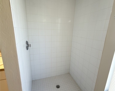 2513 48th Street Sw - Photo Thumbnail 3