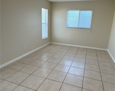 2513 48th Street Sw - Photo Thumbnail 9