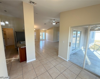 2513 48th Street Sw - Photo Thumbnail 11