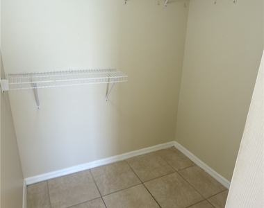 2513 48th Street Sw - Photo Thumbnail 13
