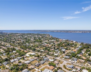 864 Courtington Lane - Photo Thumbnail 15