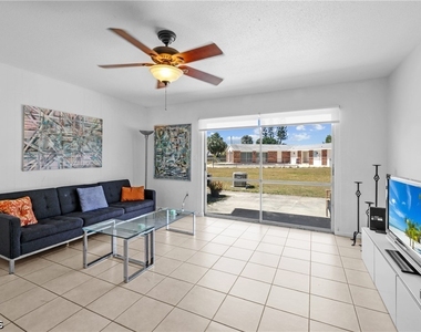 864 Courtington Lane - Photo Thumbnail 3