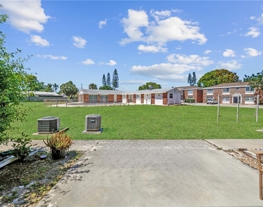 864 Courtington Lane - Photo Thumbnail 7
