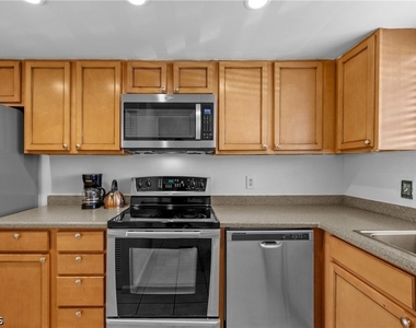 864 Courtington Lane - Photo Thumbnail 1