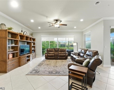 6899 Del Mar Terrace - Photo Thumbnail 13