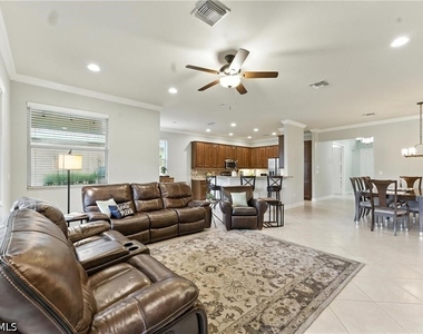 6899 Del Mar Terrace - Photo Thumbnail 16