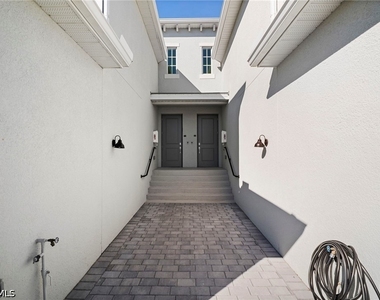 15194 Bluffton Lane - Photo Thumbnail 4